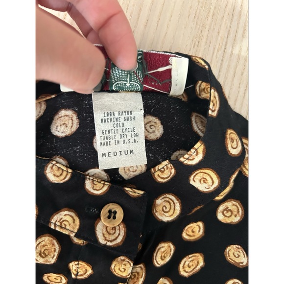 Orvis Women’s Printed Button Down Shirt Size Medium Vintage Rayon Mock Neck - Picture 4 of 4
